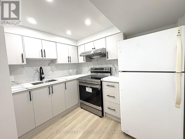 Photo - 9 Truro Crescent