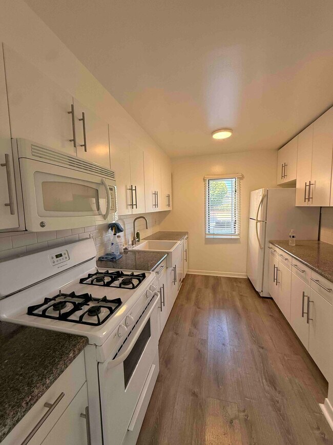 Kitchen#F
