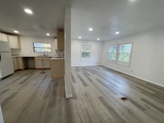 Photo - 824 N Dorchester Rd Casa
