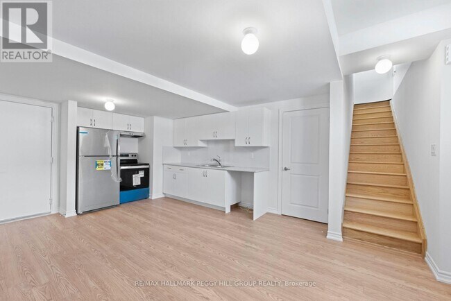 Photo - 100 Nottingham Rd