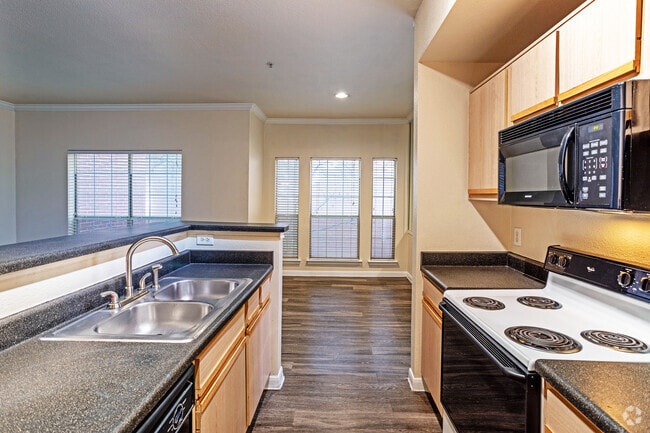 C - 2BR, 2BT - 1002SF