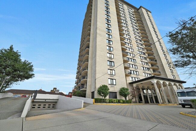 Photo - 1590 Anderson Ave Unit 14H