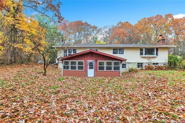 Building Photo - 8 Sojo Rd Unit Legal In-Law Rental