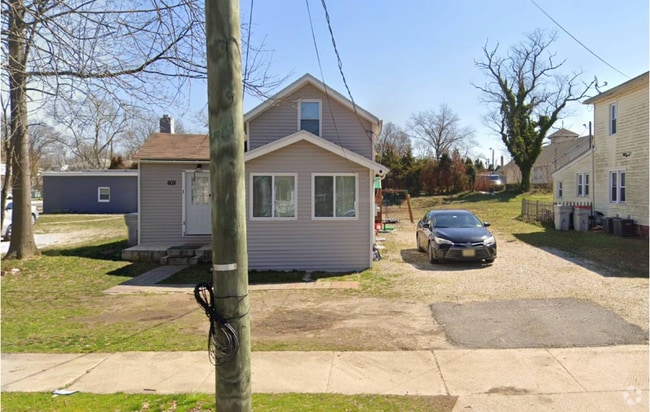 Building Photo - 609 S 2nd St Rental