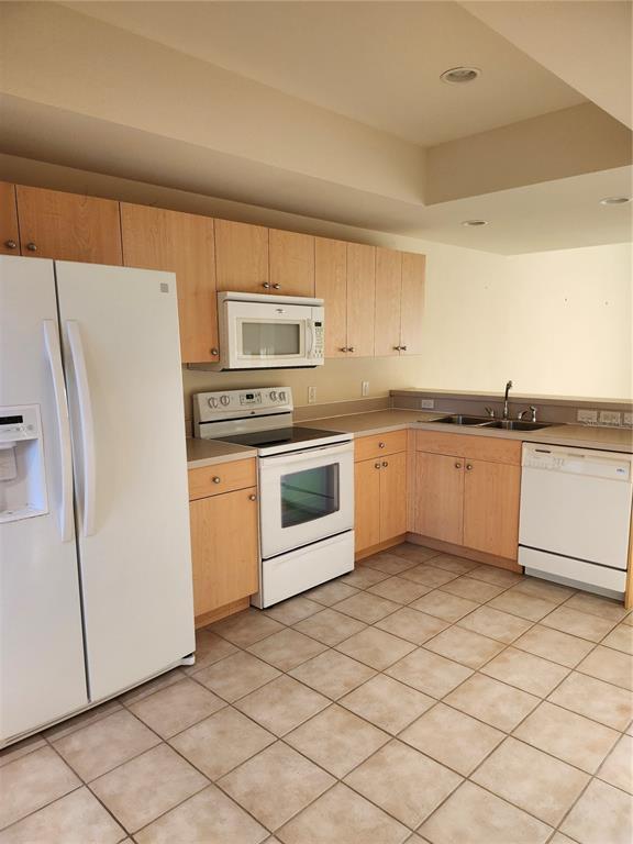 1216 Rio De Janeiro Ave