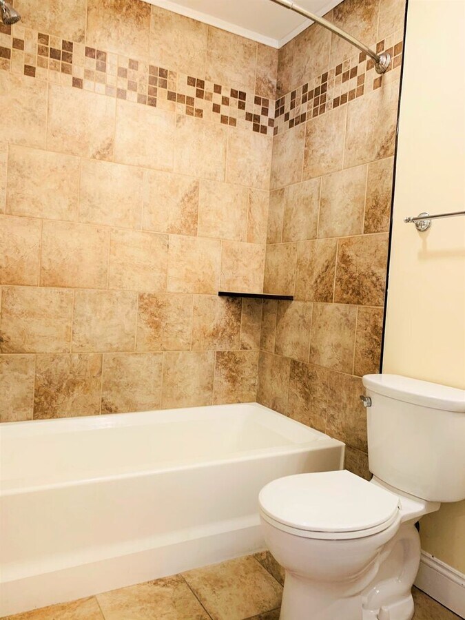 Photo - 137 Park St Unit APT 2