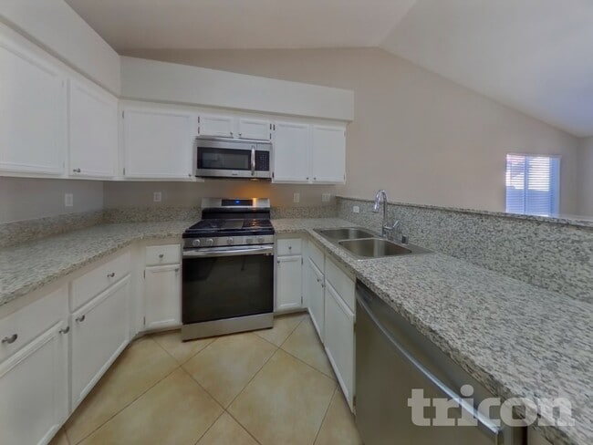 Photo - 748 Triple Crown St