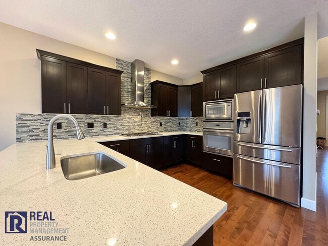 Photo - 650 NW Willow Glen Pl