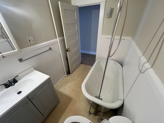 Photo - 28 Columbia St Unit 2