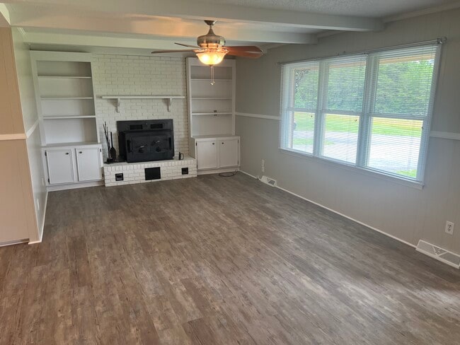 Photo - 131 Tokie Ln