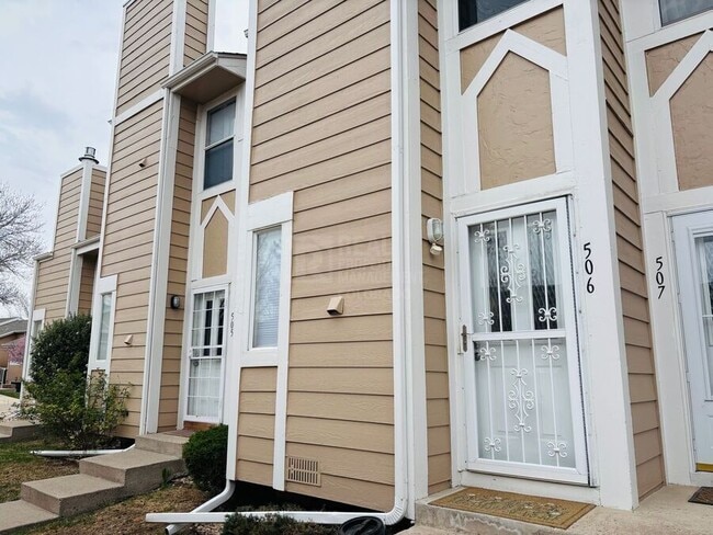 Building Photo - 8134 Gray Ct