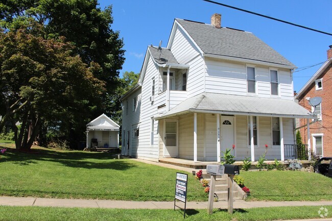 Building Photo - 154 S Main St Rental