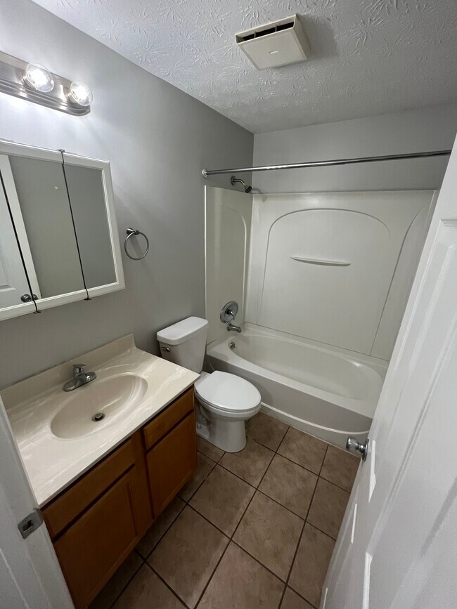 Photo - Glendale Apartments