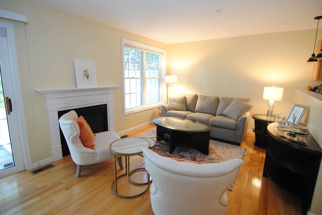 Photo - 81 Barrington Ave