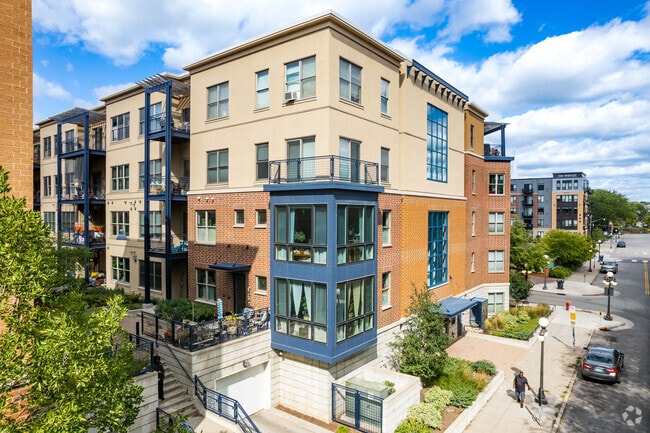 Photo - Dakota On The Park