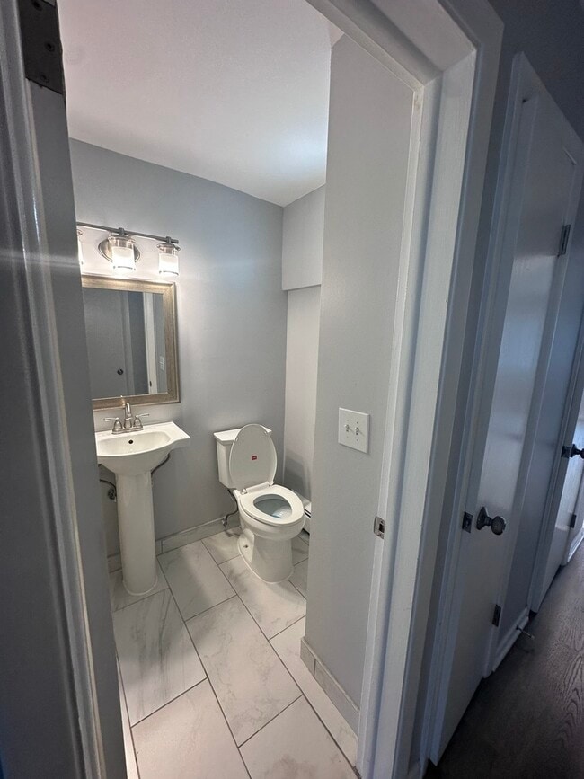 Photo - 8805 N Dee Rd