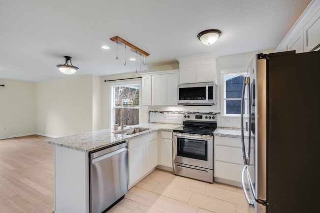 Photo - Beautiful 3 bed, 2.5 bath rental home in St. Johns Neighborhood!