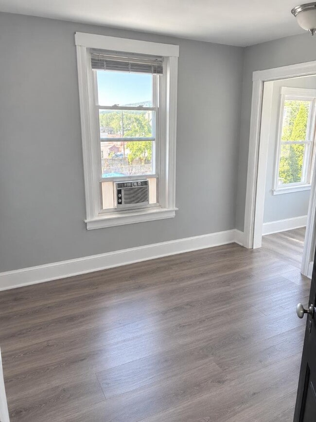 19 E Depot St
