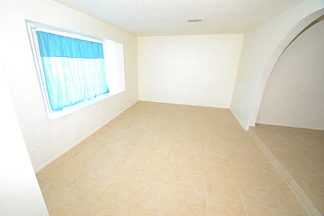 Photo - 6941 W Vermont Ave