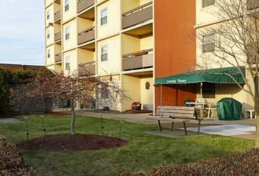 Photo - 904 3rd Ave