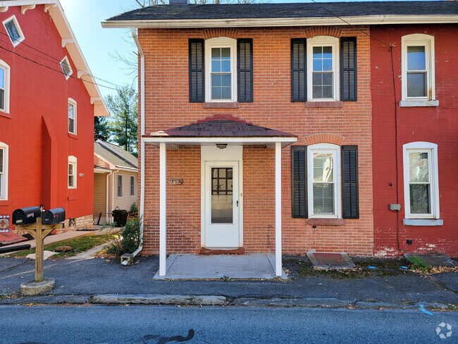 Building Photo - 357 Boyd St Rental