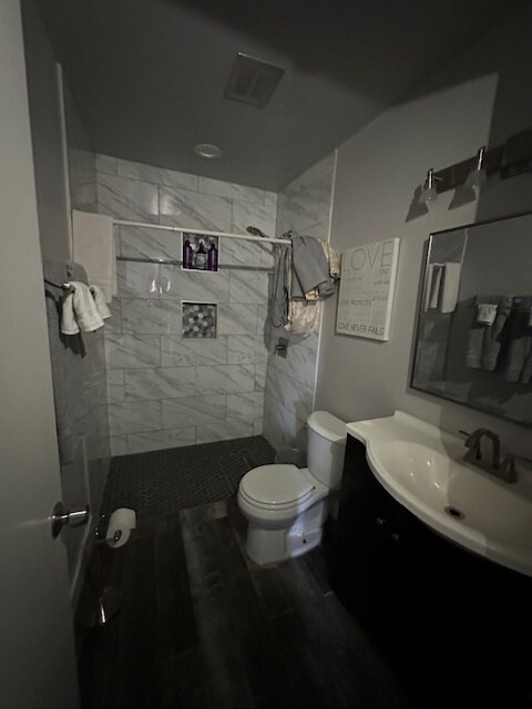 Photo - 8026 E Oak St