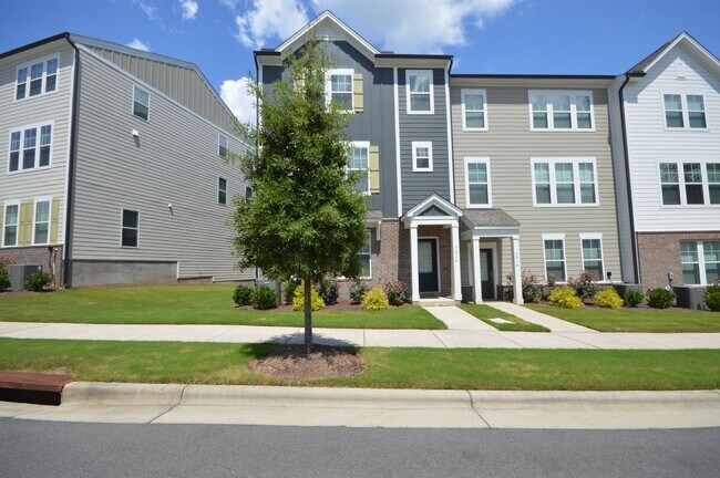 Photo - 7016 Gentle Pine Pl