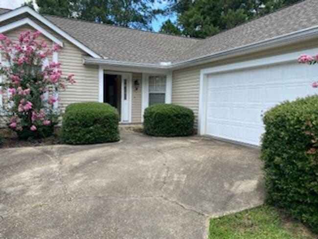 Photo - Wonderful 3/2 home in great neighborhood