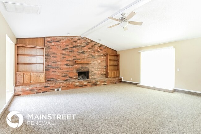 Photo - 1001 Walsh Ln