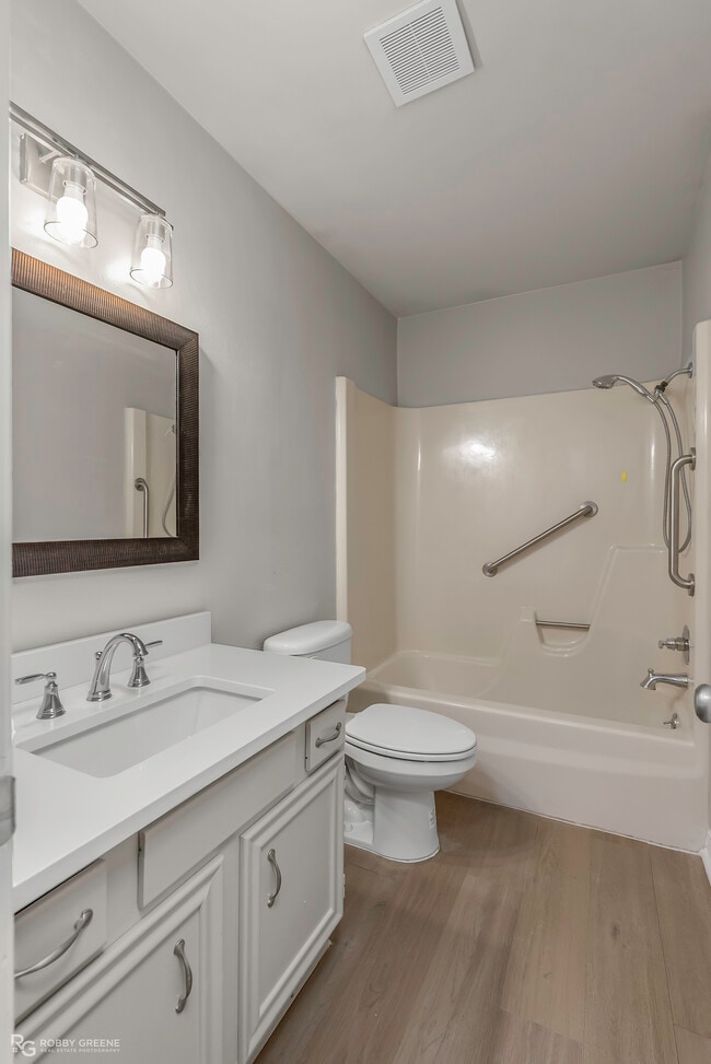 Photo - 10048 Alondra St