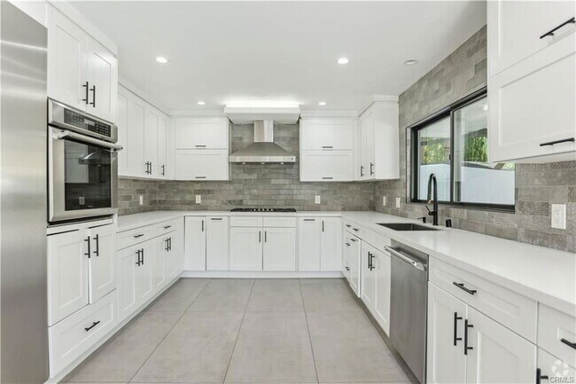 Building Photo - 25650 Timpangos Dr Rental