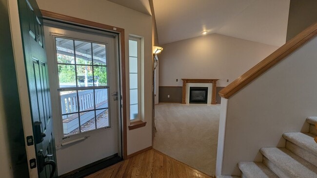 Photo - 17180 Sawyer St SE