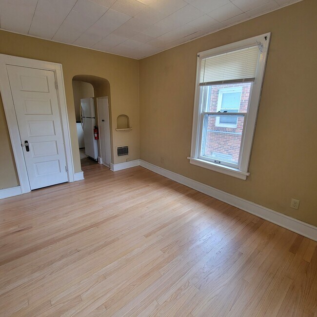 Photo - 415 N Ingersoll St Unidad 2