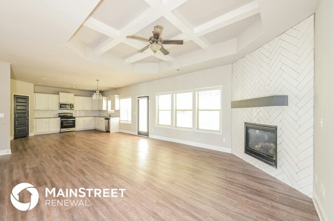 Photo - 747 Overlook Gln Dr