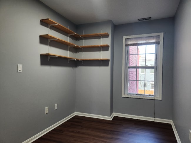 Photo - 329 Elm St NW Unit 2