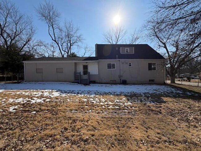 Photo - 8385 Latty Ave