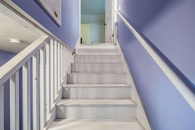 Photo - 22 Cedar St Unit Garage Loft