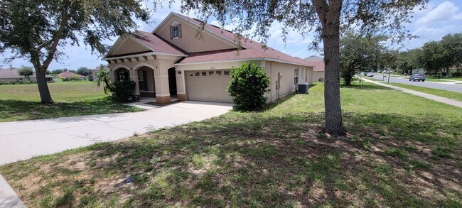 Photo - Call Ed for showings 352-217-0284 Spacious...
