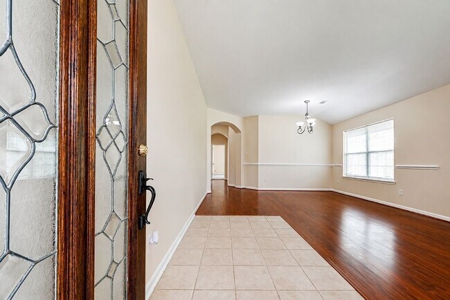 Photo - 5402 Rosehaven Ct