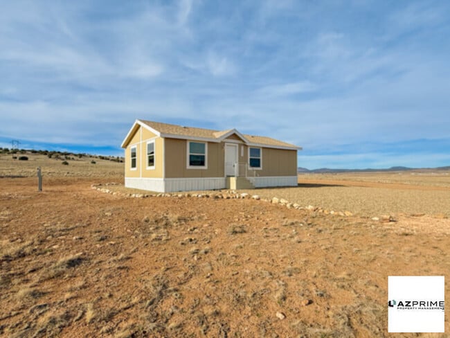 Photo - Country Living in this Exceptional 2/2 Seligman Manufactured Home!
