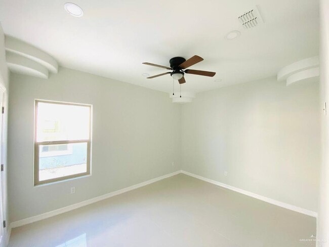 209 W Rutherford Ave Unit 3