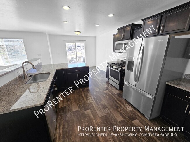 Photo - 15171 Gallant Dr