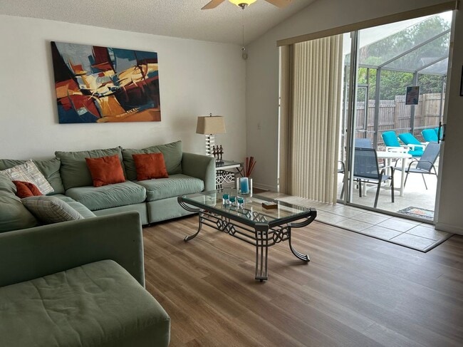 Photo - 232 Lake Shore Pkwy