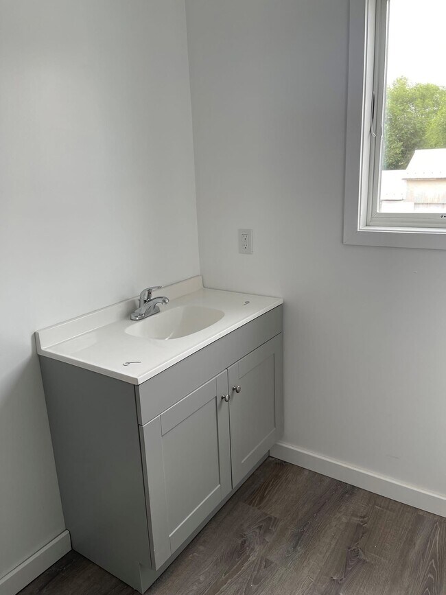 Photo - 4822 Kutztown Rd Unit 2