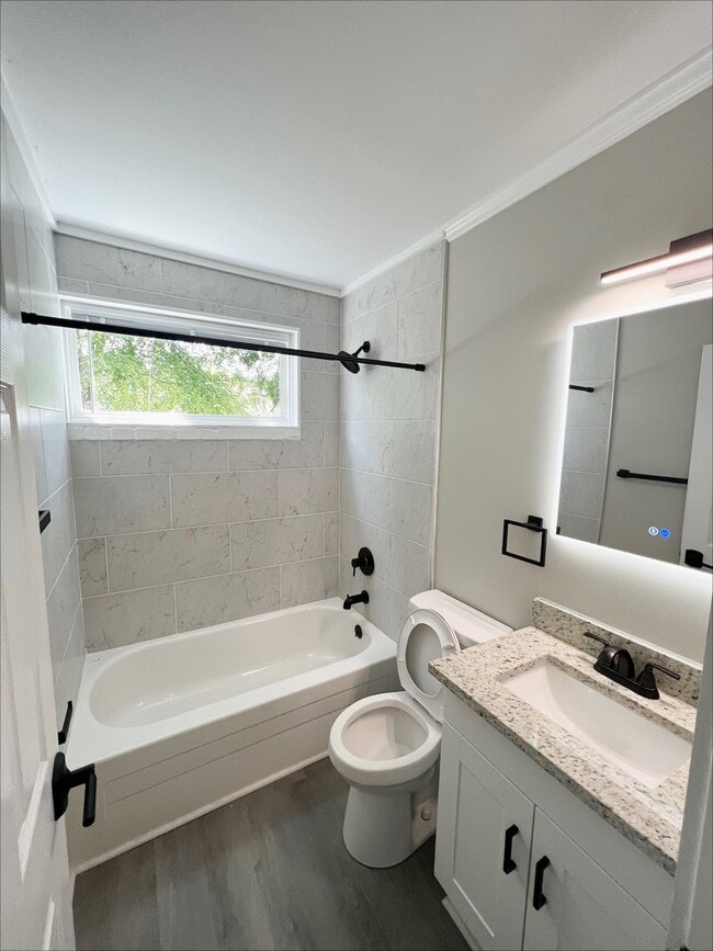 Building Photo - Holiday Special - Dont miss out Call and g... Unit 3212 #2 Rental
