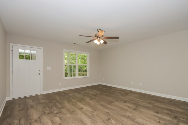 Photo - 200 Ashbrook Rd
