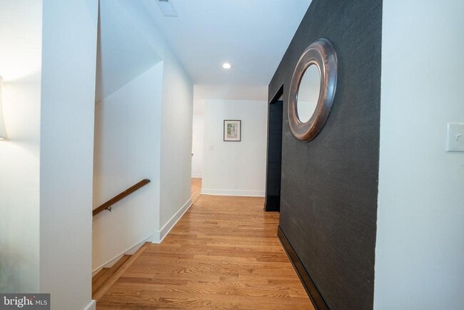 Photo - 257 W Chelsea Cir