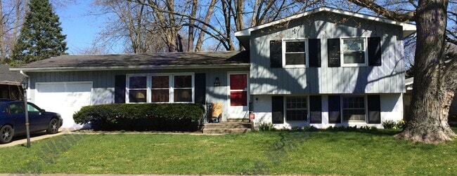 Building Photo - Now leasing for August 15th!