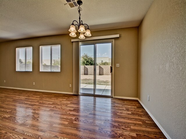 Photo - 2040 S 72nd Ln