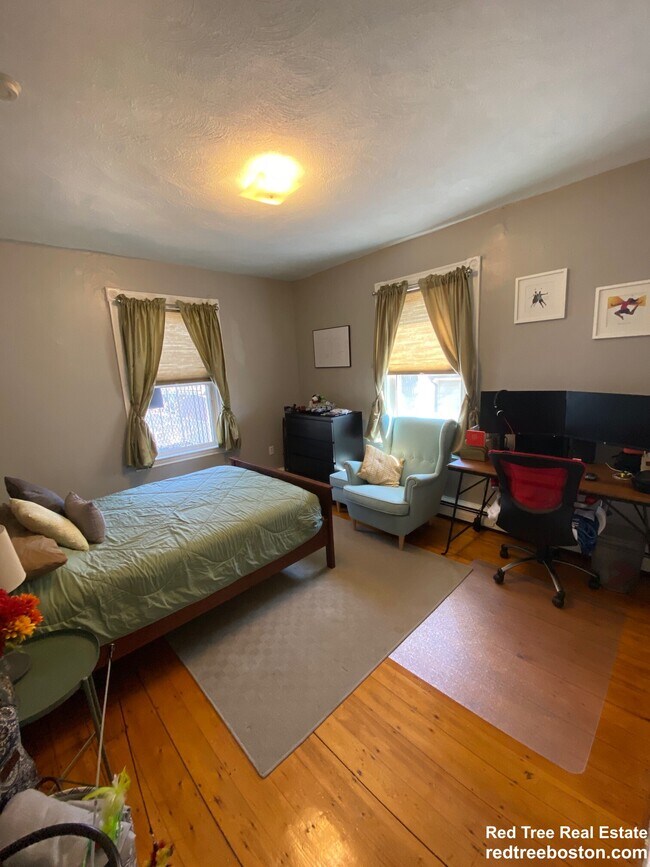 Photo - 100 Wyman St Unidad 2